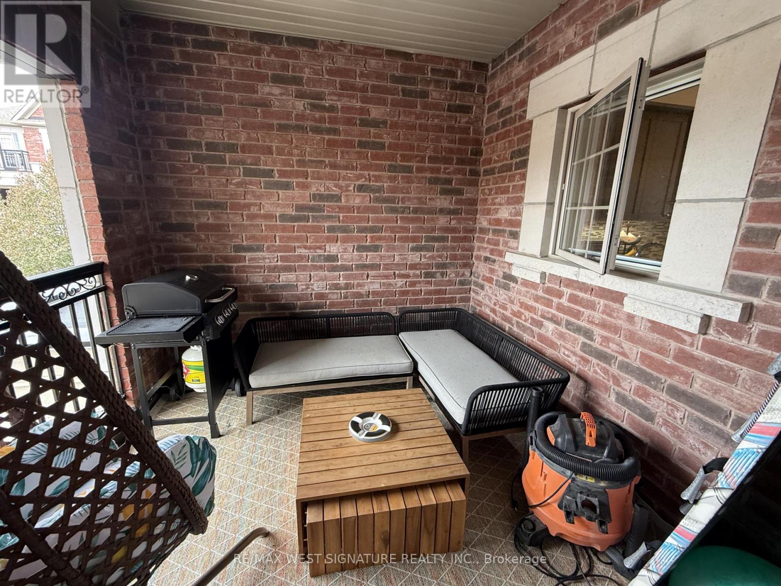 31 Caliber Court Property Photo 13