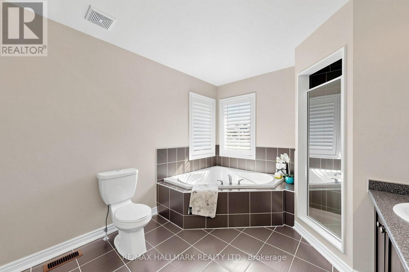 1 Bassview Court Property Photo 31