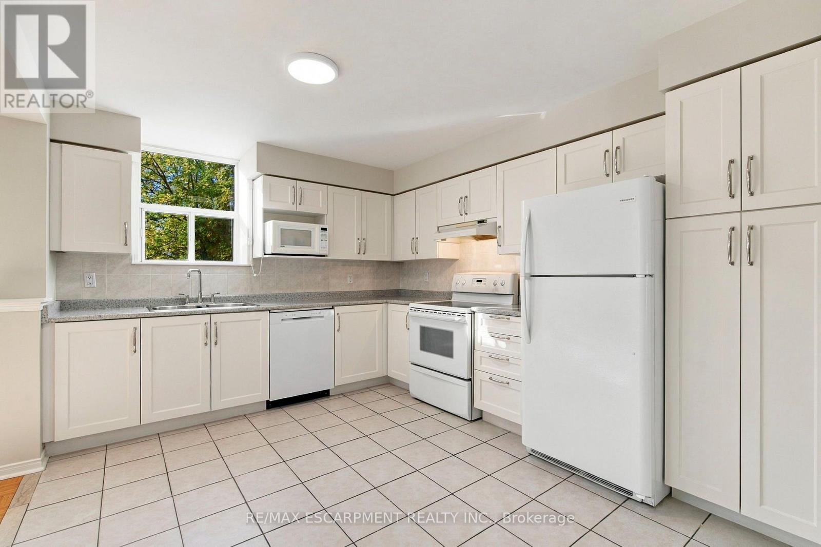 223 - 7373 Martingrove Road Property Photo 2