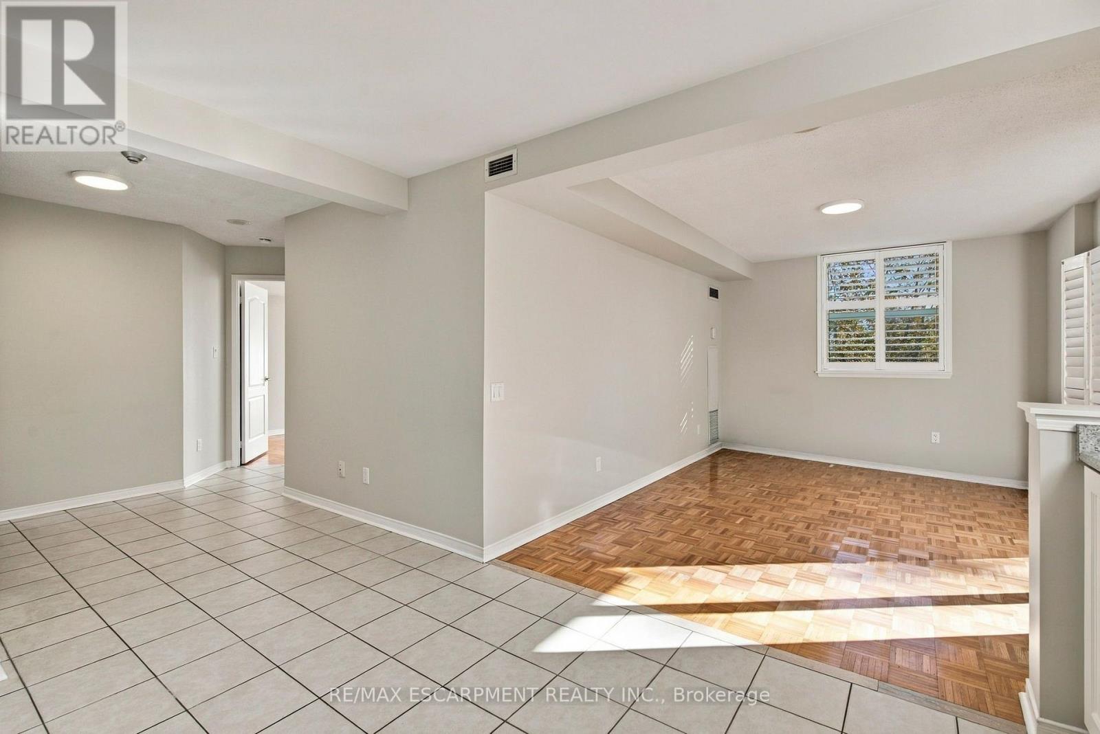 223 - 7373 Martingrove Road Property Photo 11