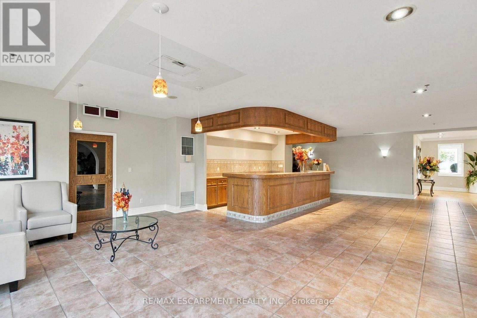 223 - 7373 Martingrove Road Property Photo 26