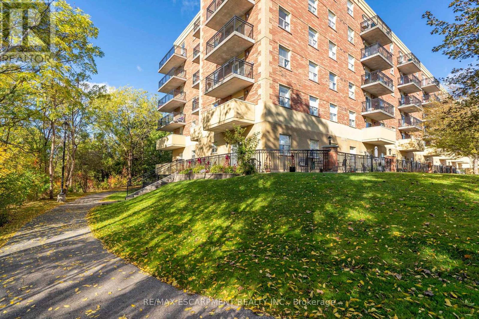 223 - 7373 Martingrove Road Property Photo 30