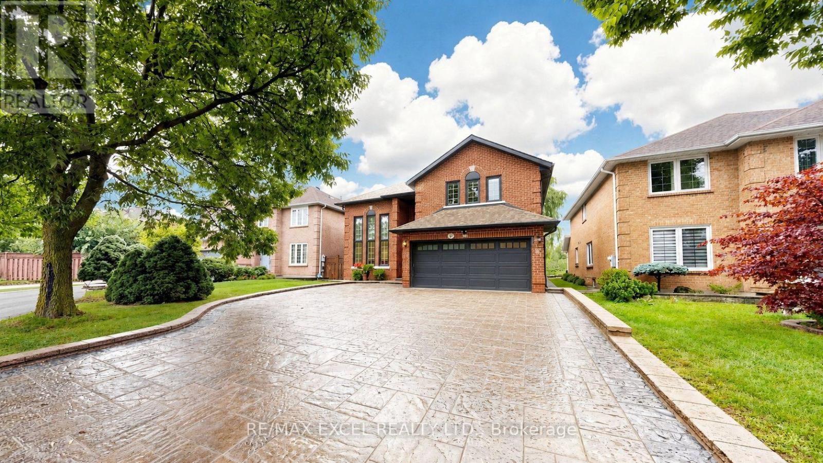 2b Trinity Crescent Property Photo 4