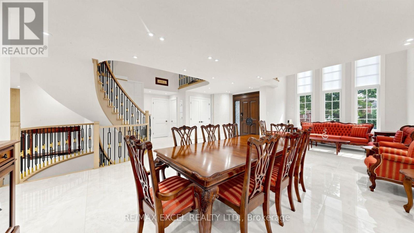 2b Trinity Crescent Property Photo 10