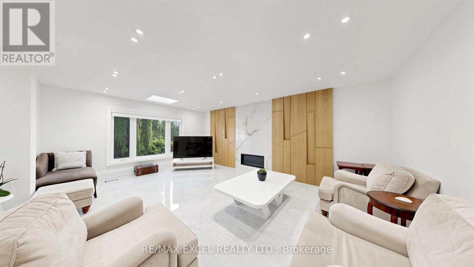 2b Trinity Crescent Property Photo 12