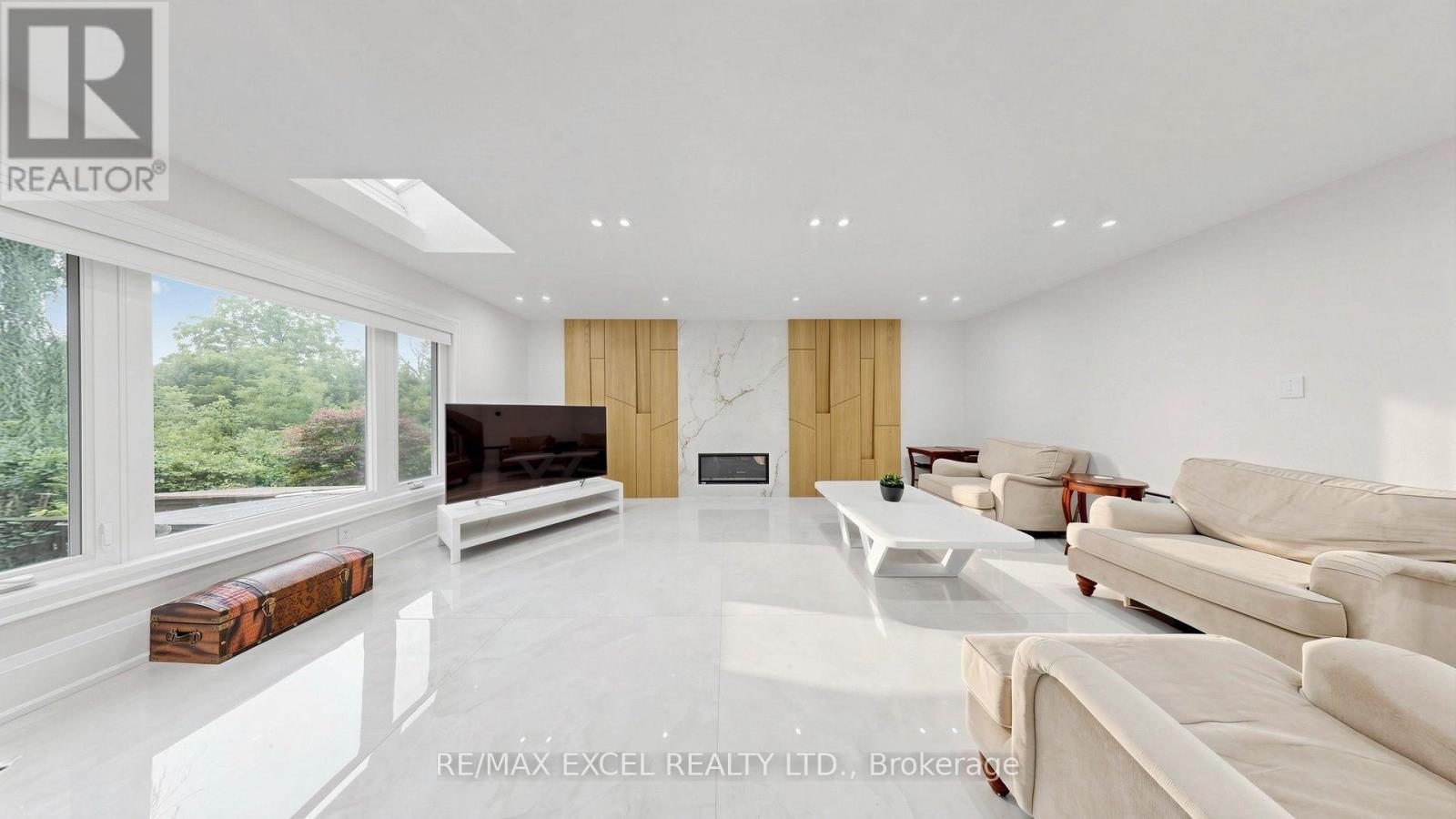 2b Trinity Crescent Property Photo 15