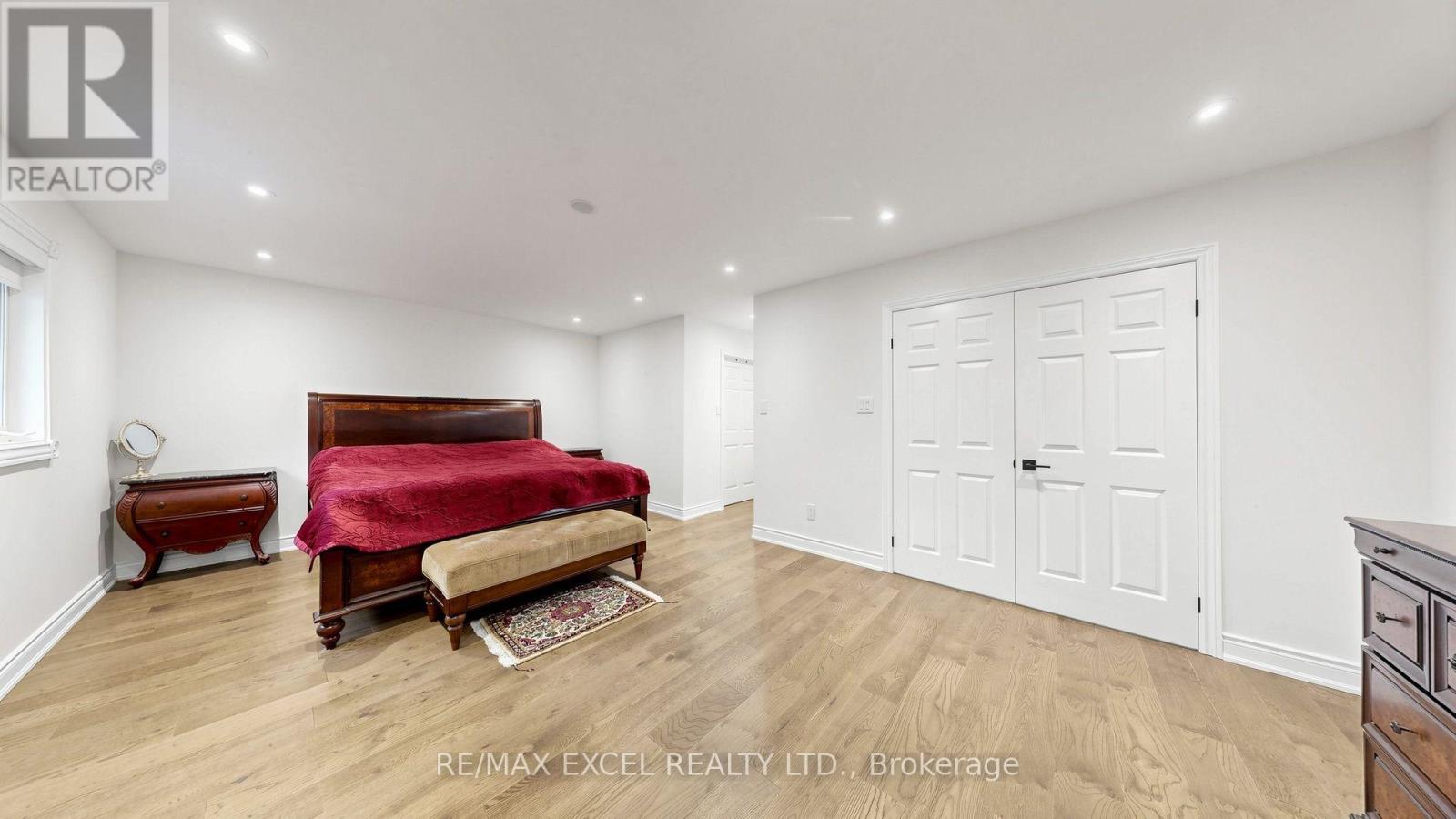 2b Trinity Crescent Property Photo 29