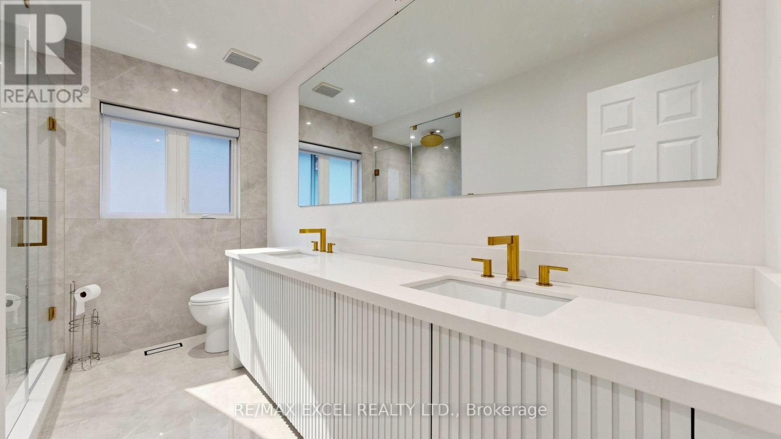 2b Trinity Crescent Property Photo 35