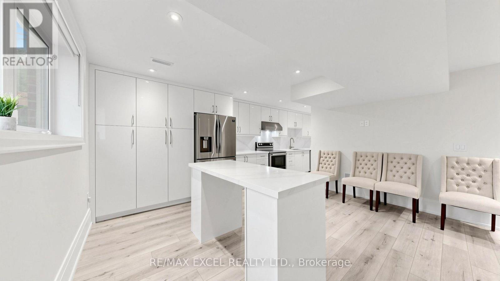 2b Trinity Crescent Property Photo 39