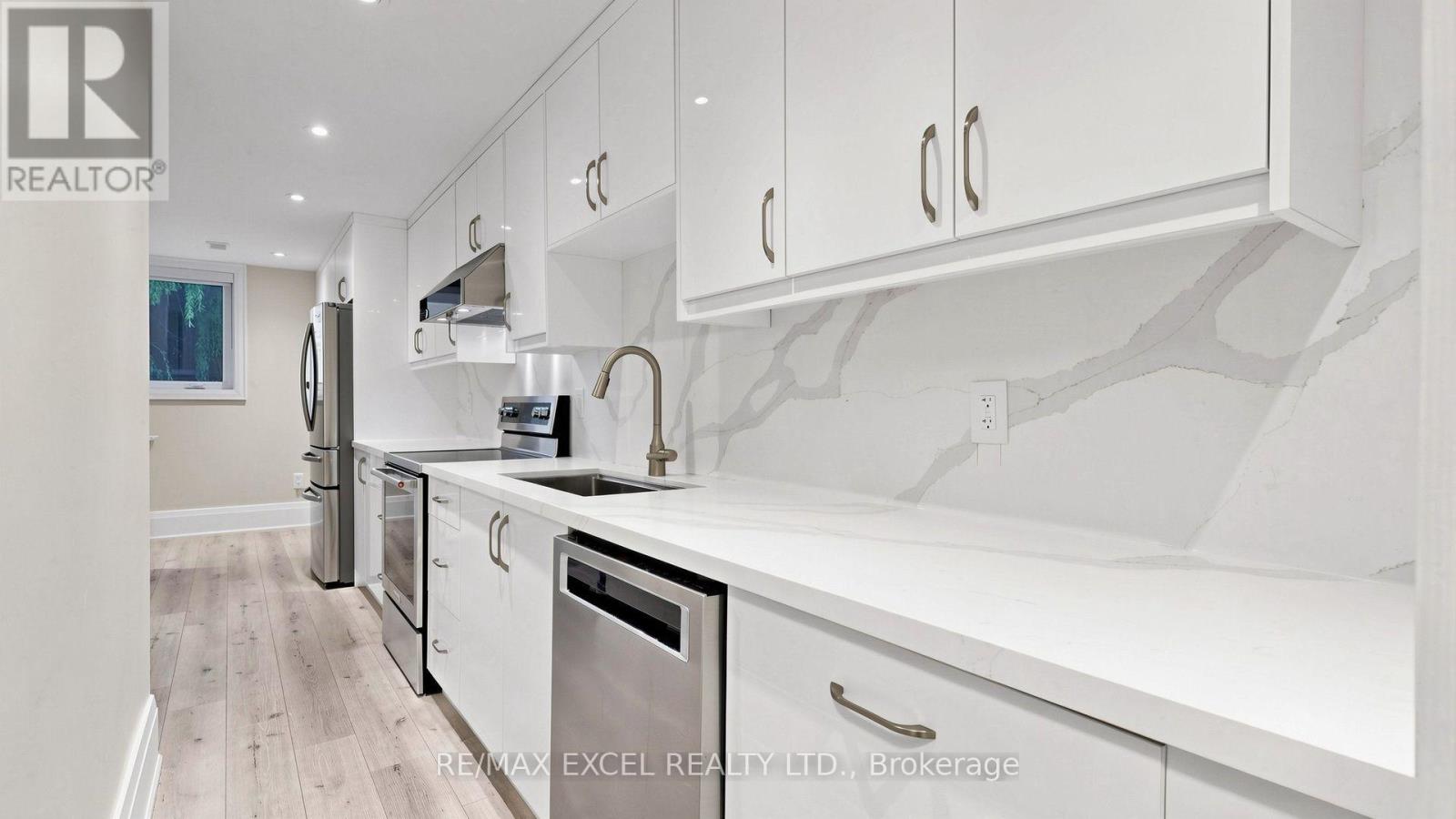 2b Trinity Crescent Property Photo 42