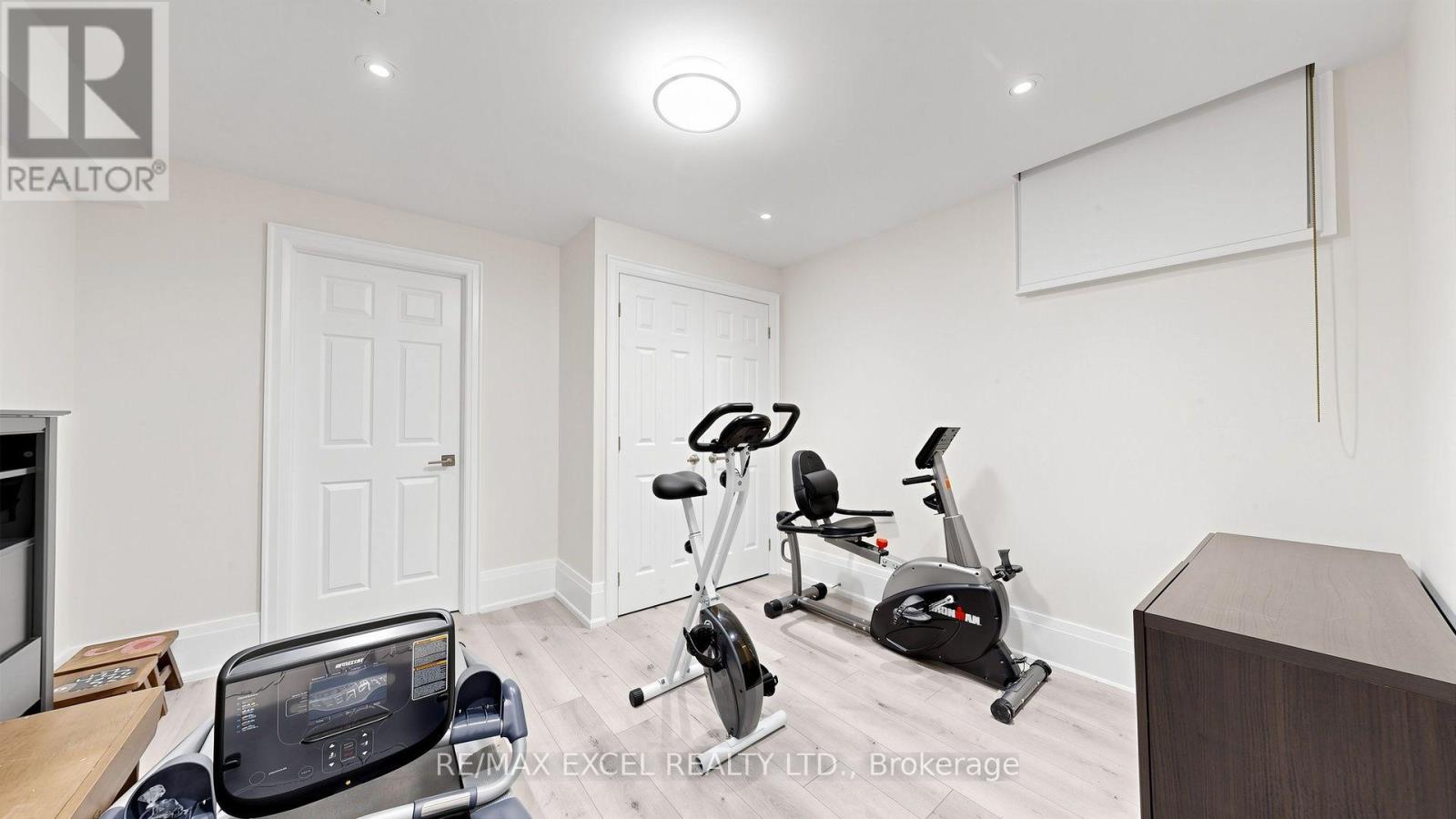 2b Trinity Crescent Property Photo 43