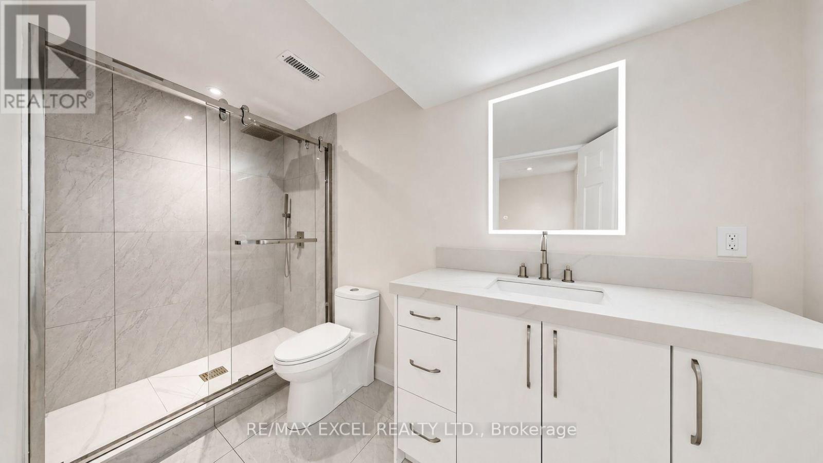 2b Trinity Crescent Property Photo 45