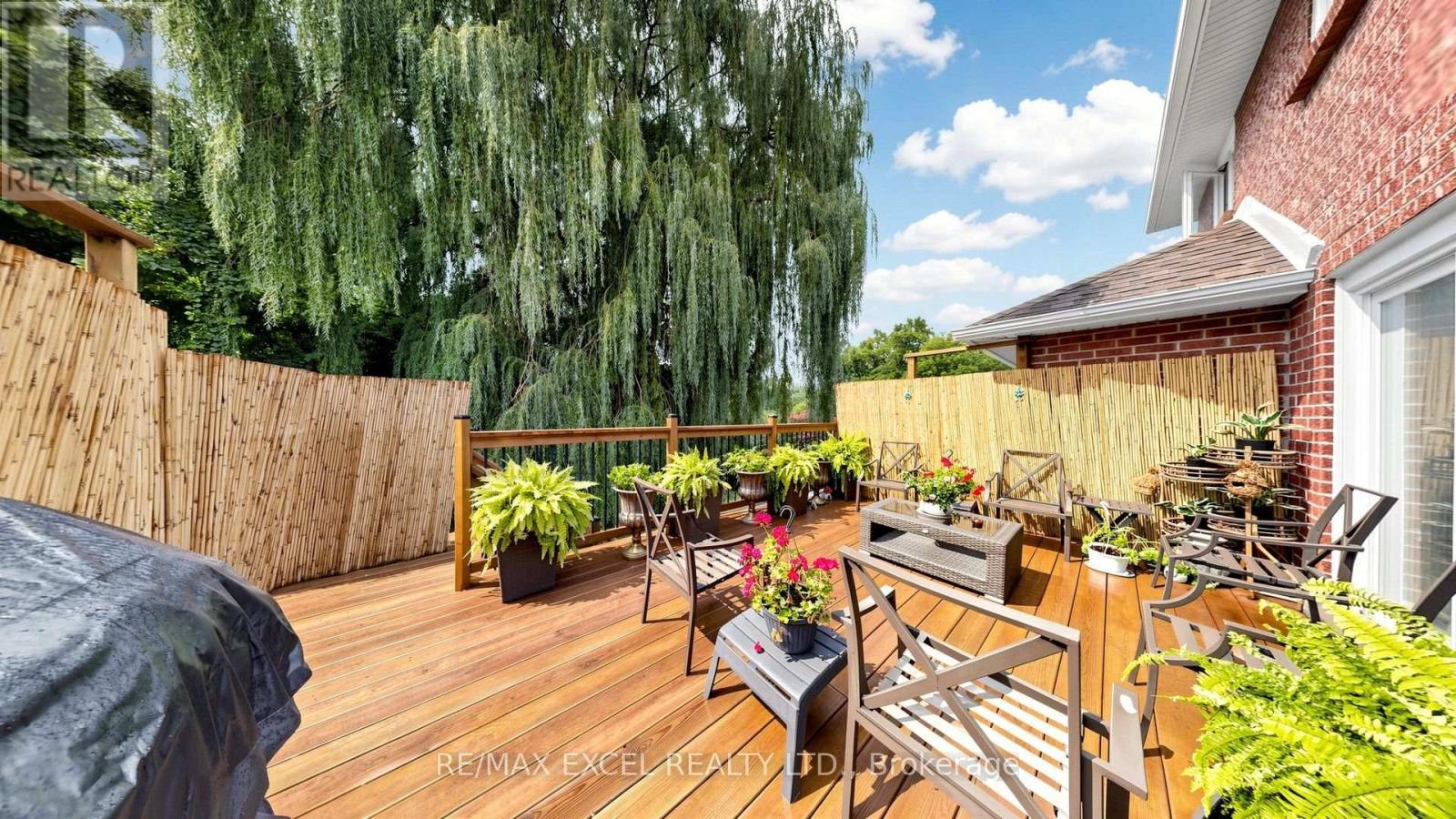 2b Trinity Crescent Property Photo 50