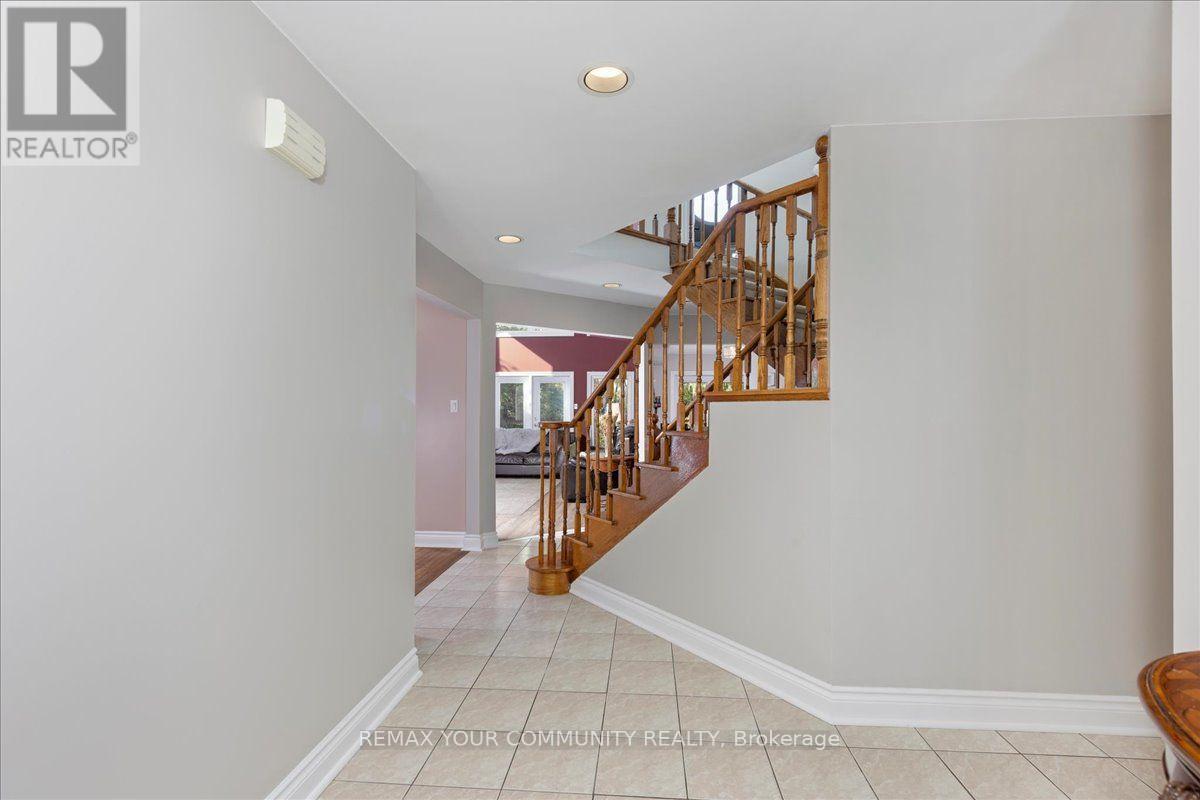 76 Riverglen Drive Property Photo 5