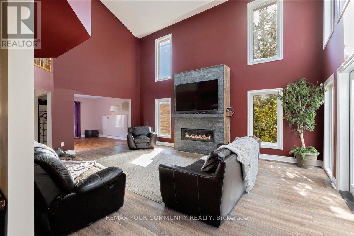 76 Riverglen Drive Property Photo 11