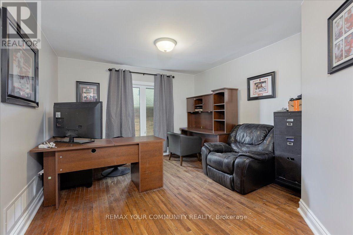 76 Riverglen Drive Property Photo 20