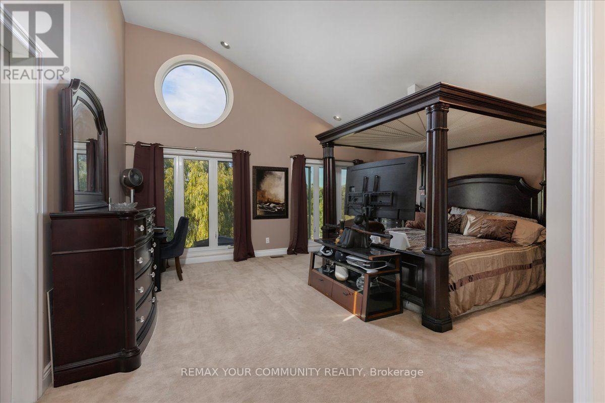 76 Riverglen Drive Property Photo 22