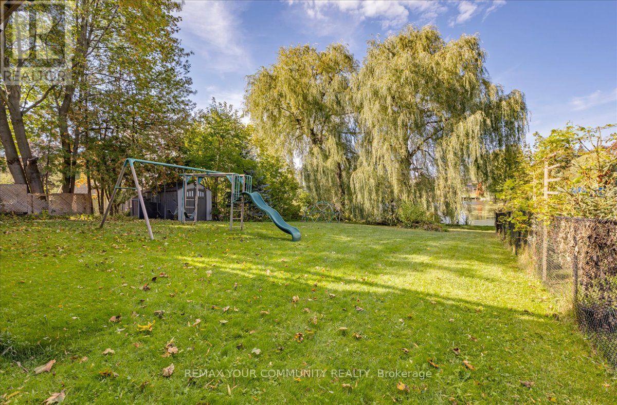 76 Riverglen Drive Property Photo 39