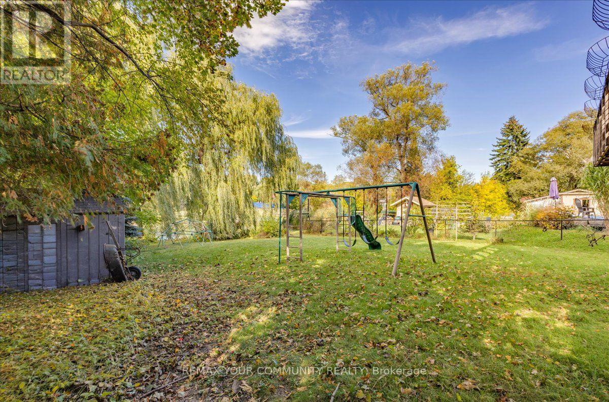 76 Riverglen Drive Property Photo 40