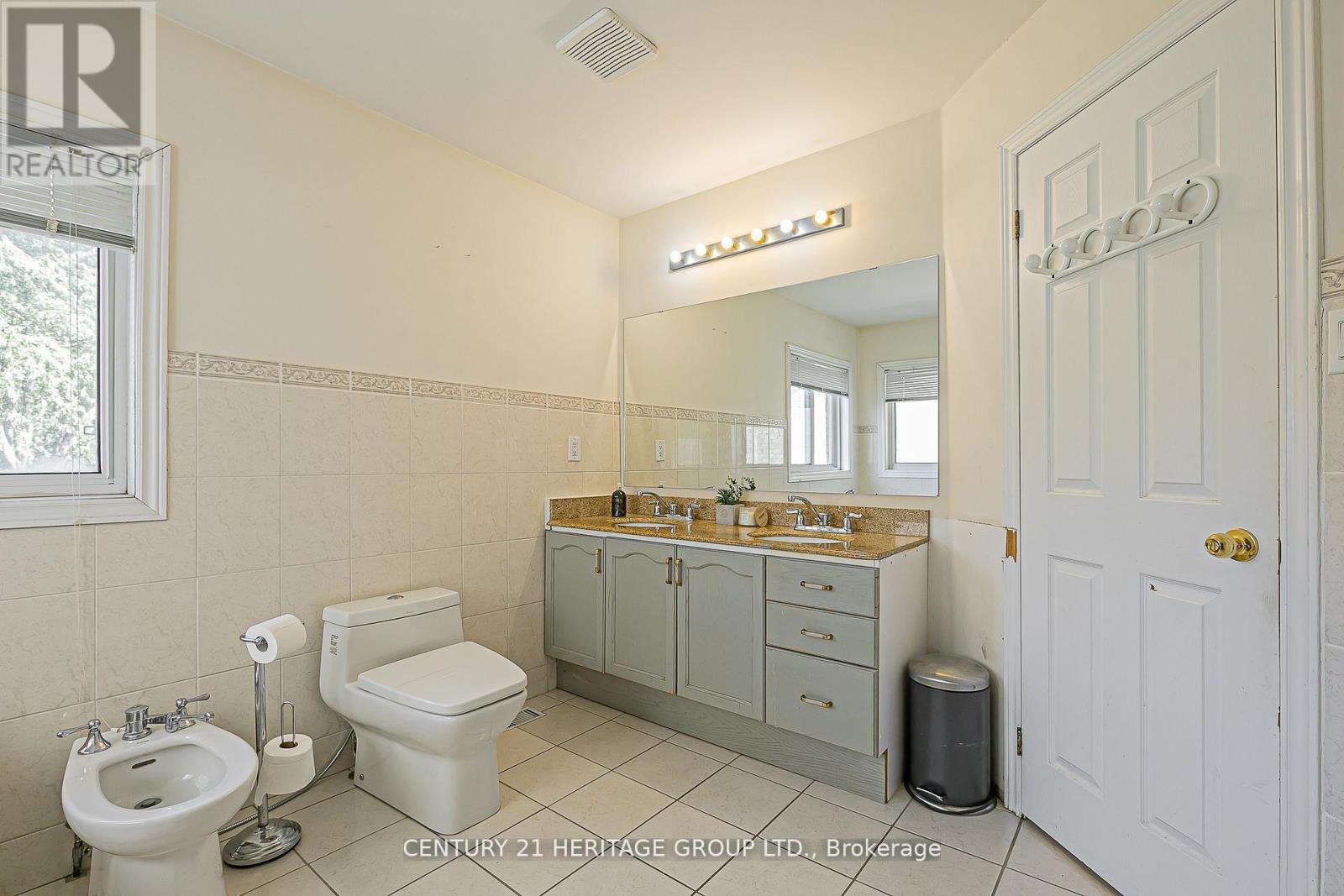 29 Eminence Road Property Photo 20