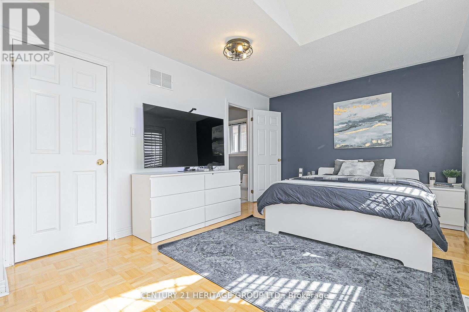 29 Eminence Road Property Photo 23