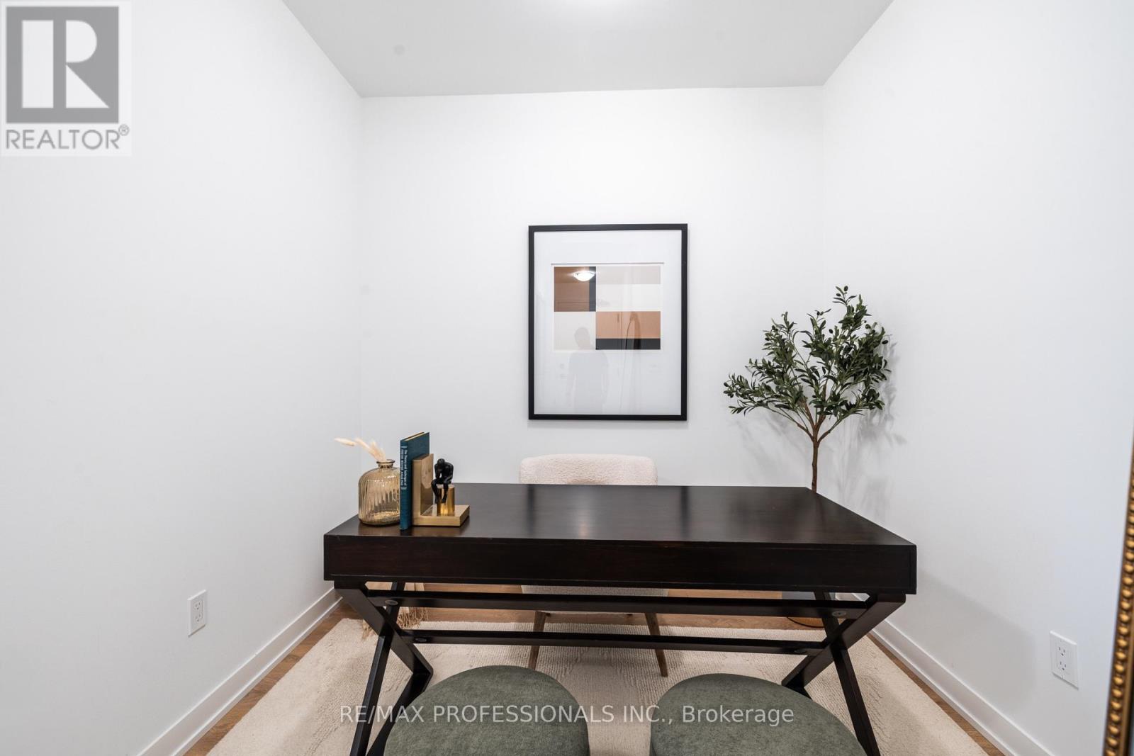 1421 - 10 Abeja Street Property Photo 16