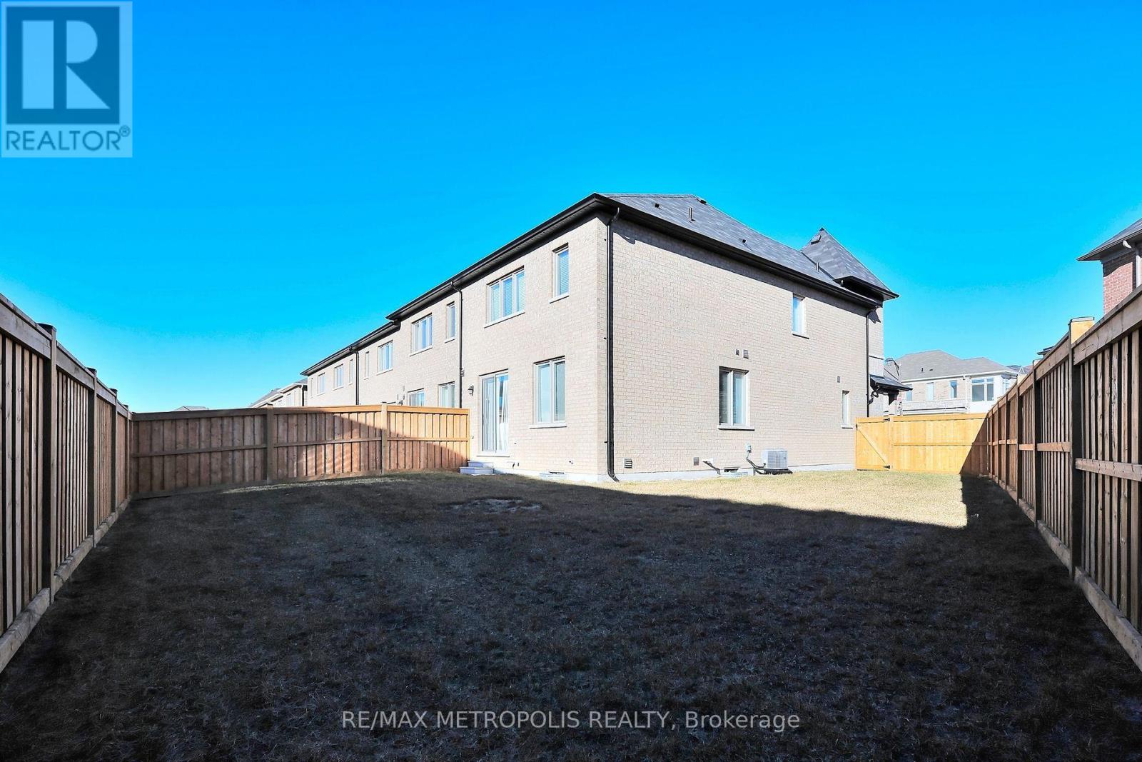 61 Seedling Crescent Property Photo 6