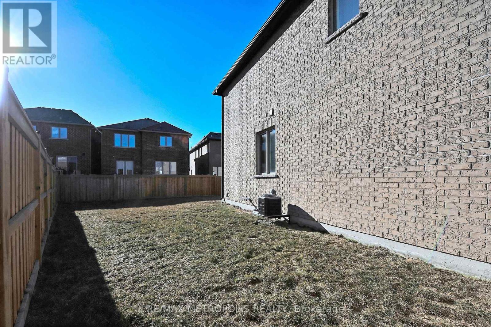 61 Seedling Crescent Property Photo 10