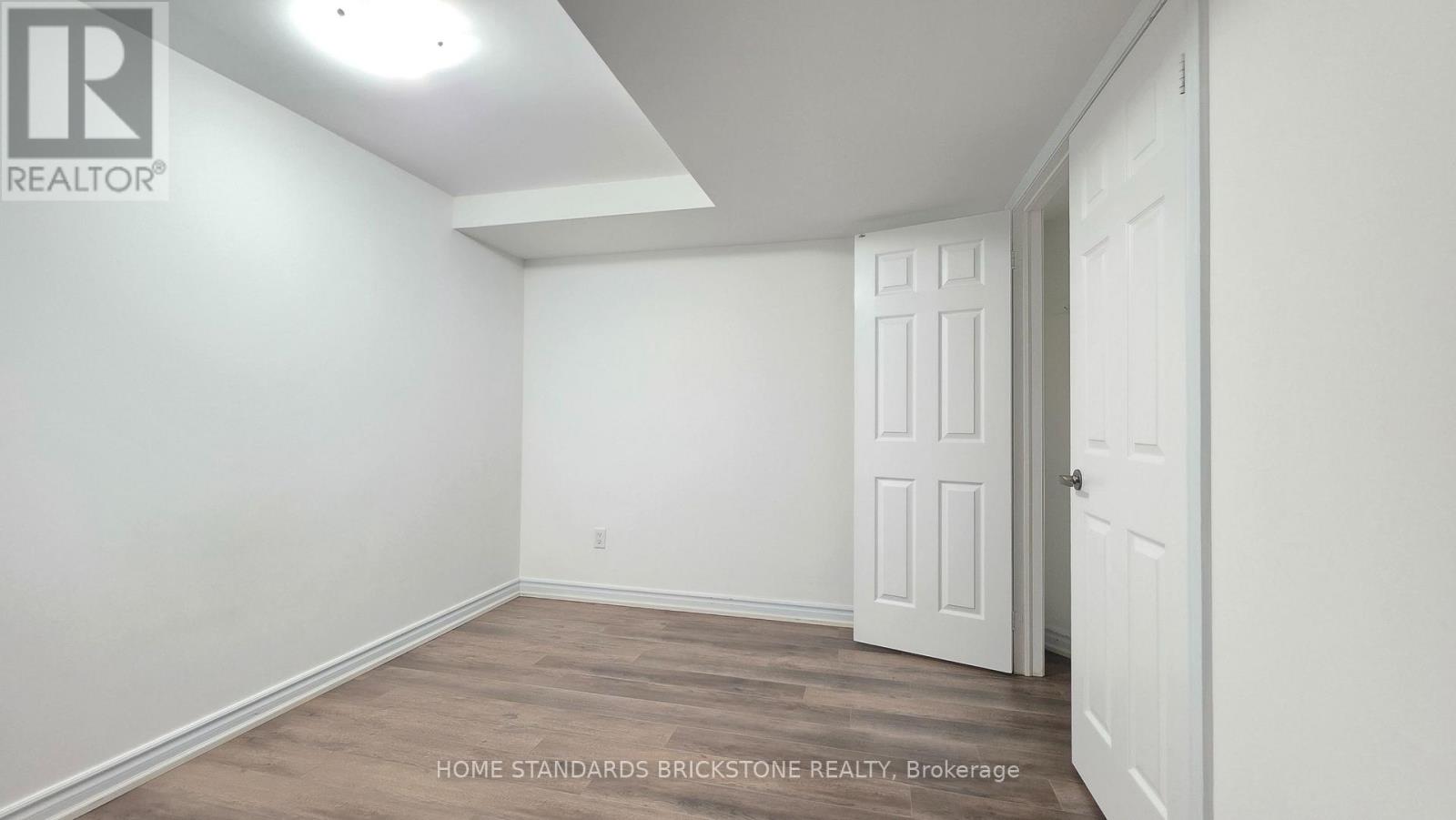 Lower - #2 - 41 Silk Oak Court Property Photo 5