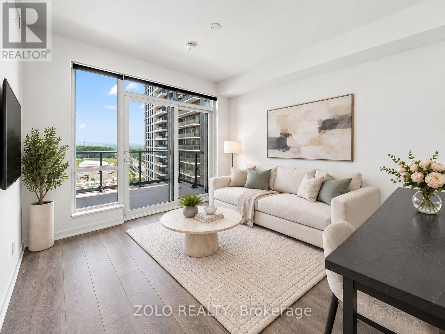 1324 - 7950 Bathurst Street Property Photo 2