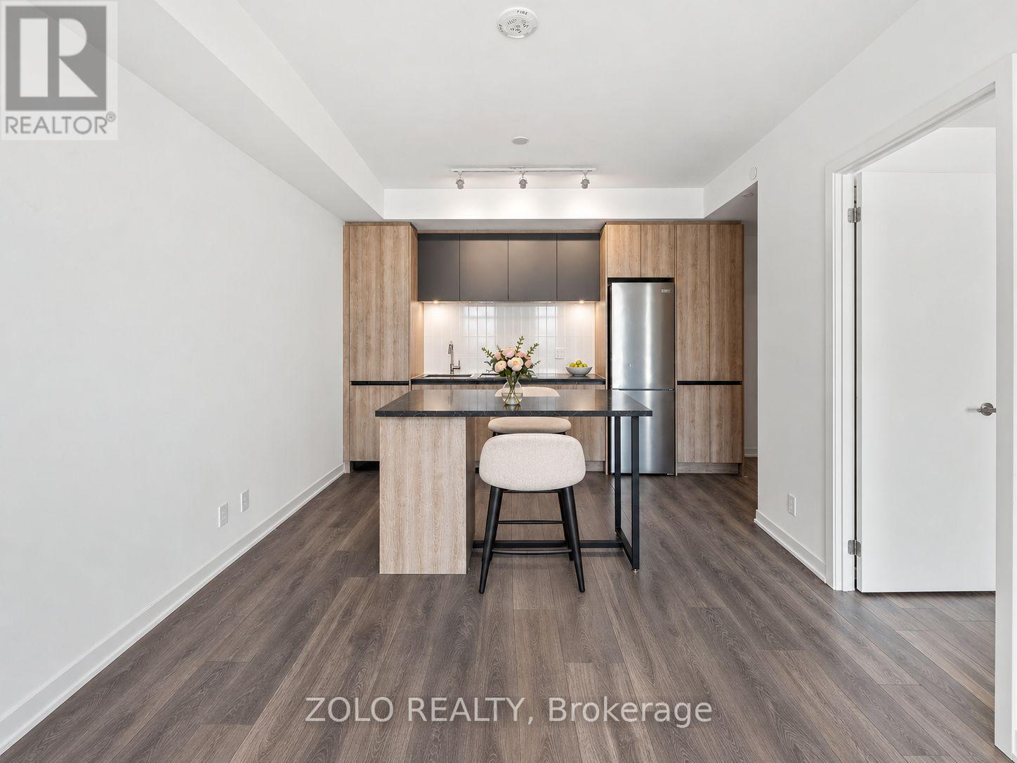 1324 - 7950 Bathurst Street Property Photo 9