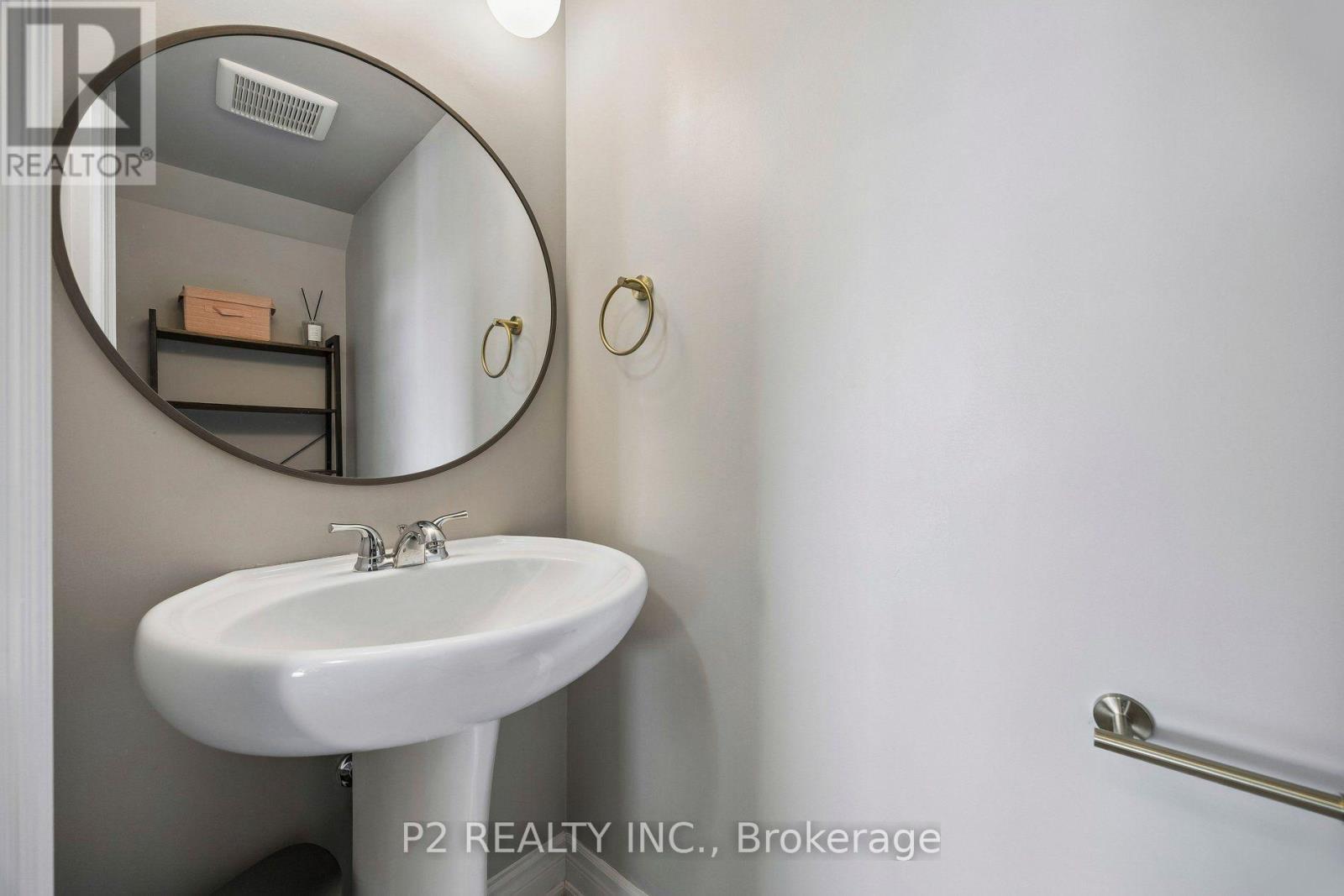608 - 50 Dunsheath Way Property Photo 5