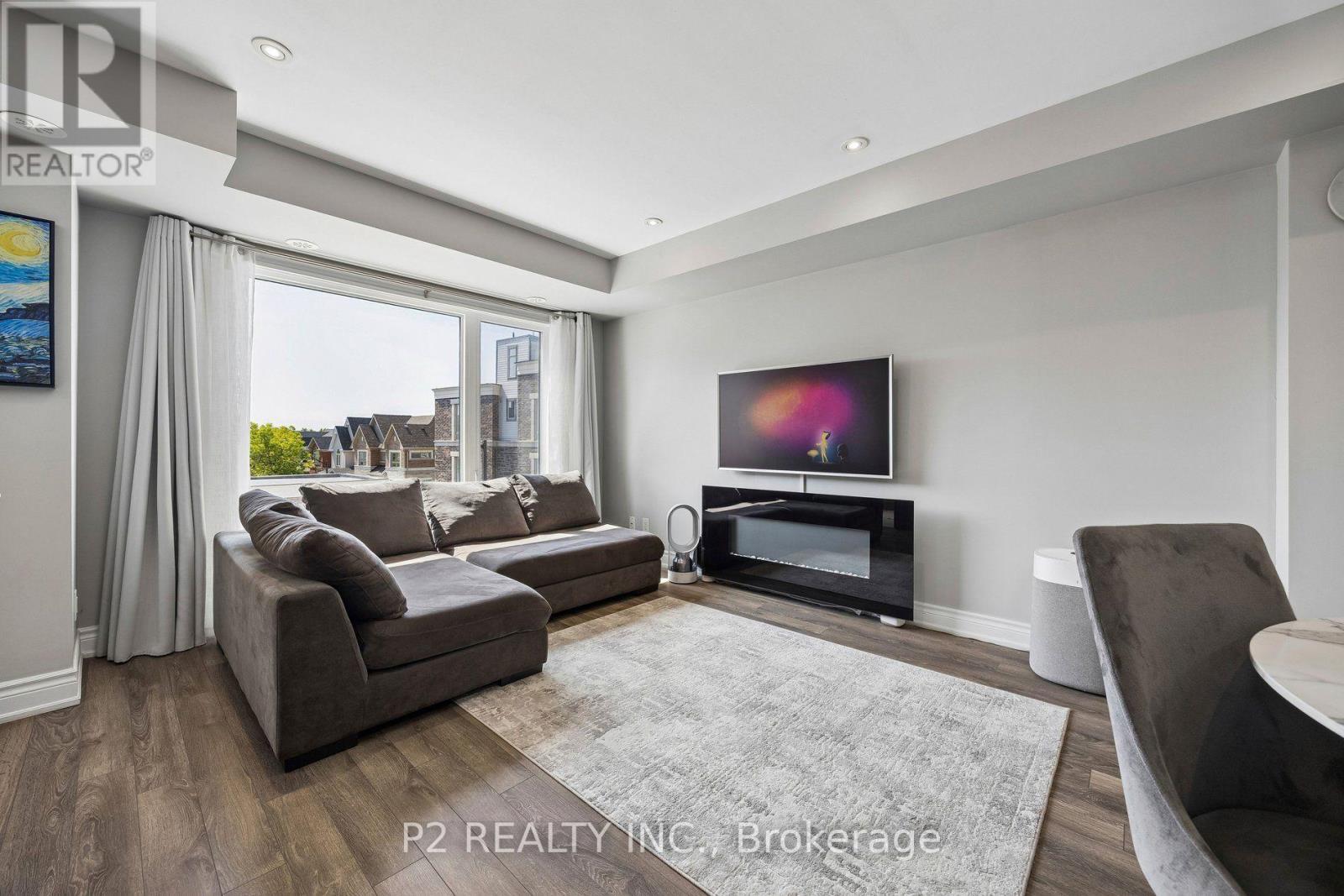 608 - 50 Dunsheath Way Property Photo 11