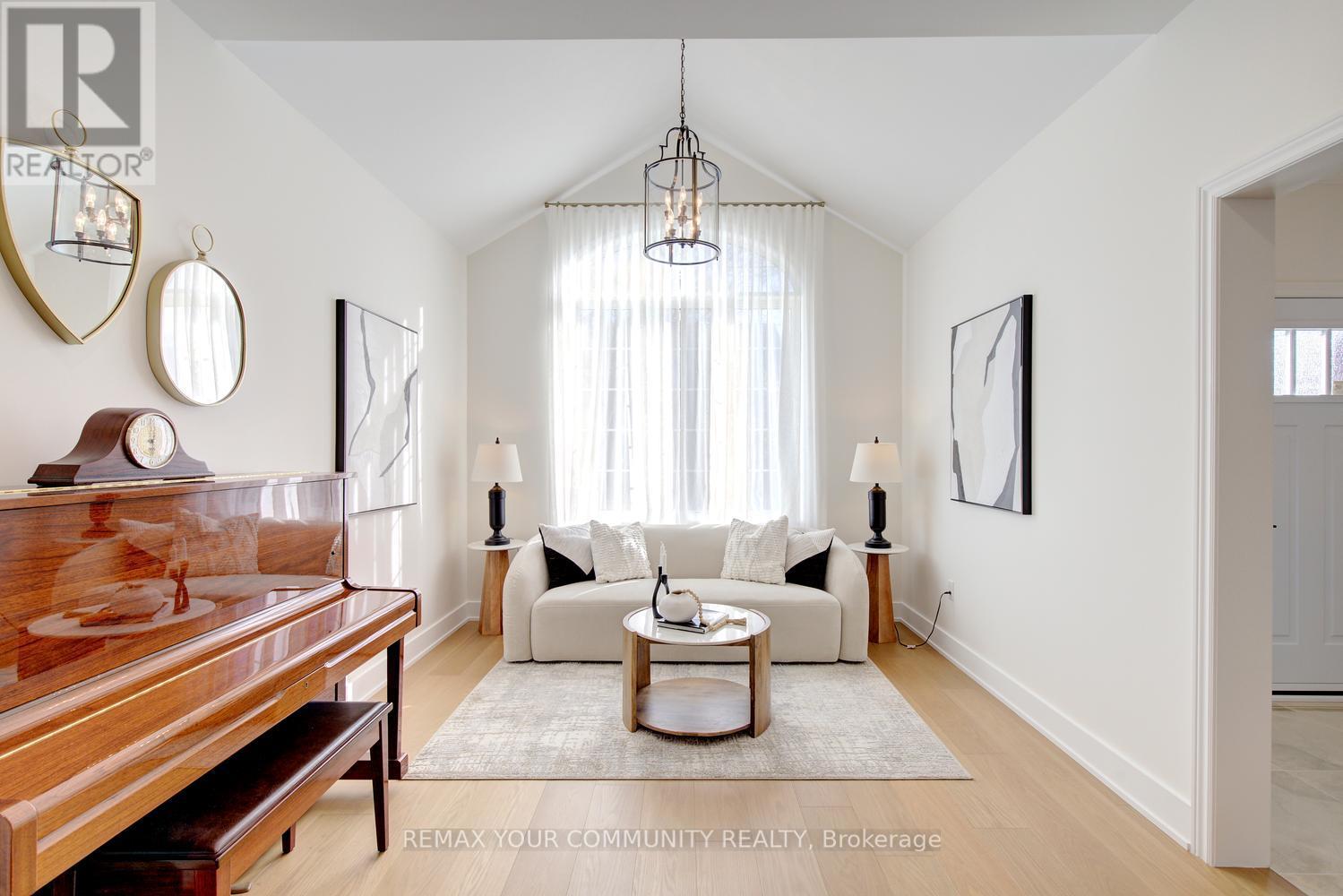214 Selwyn Road Property Photo 6