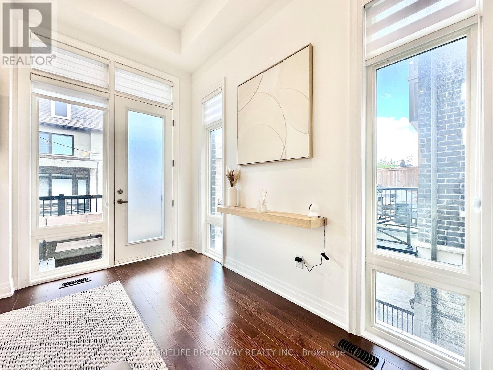 300 King Road Property Photo 13