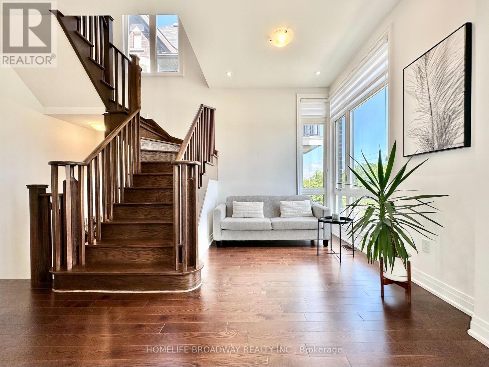 300 King Road Property Photo 16