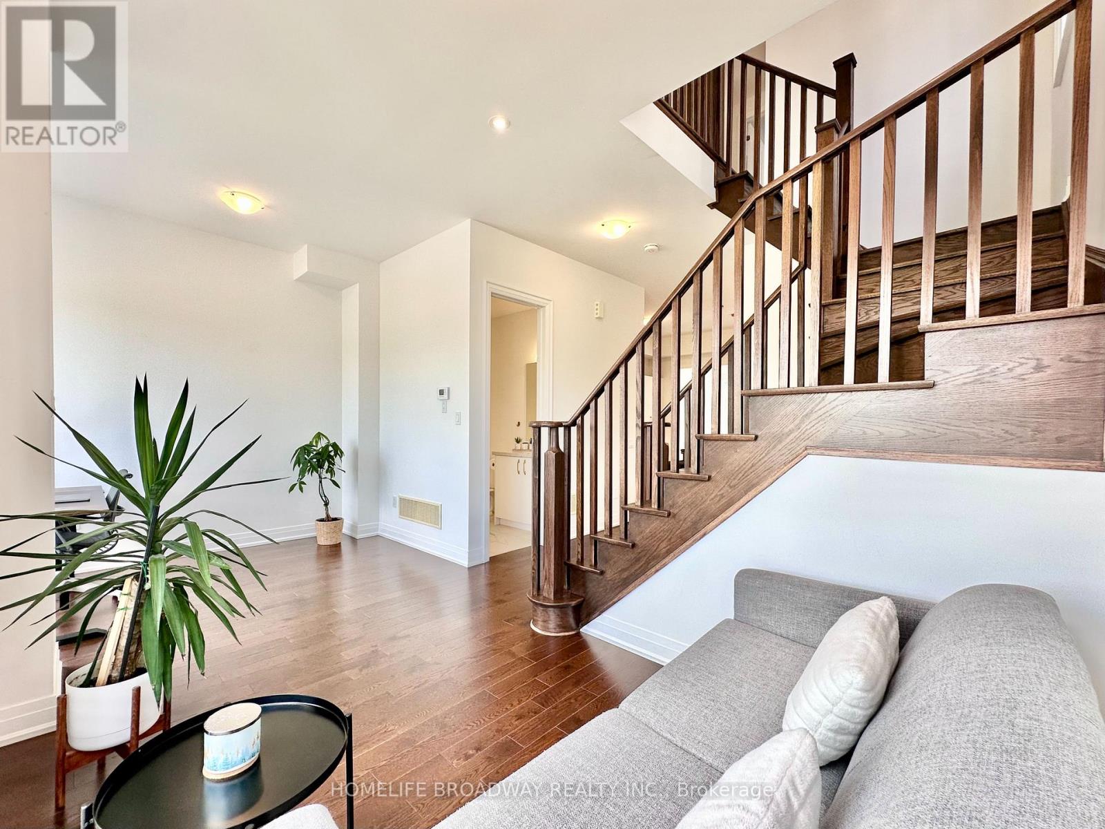 300 King Road Property Photo 21