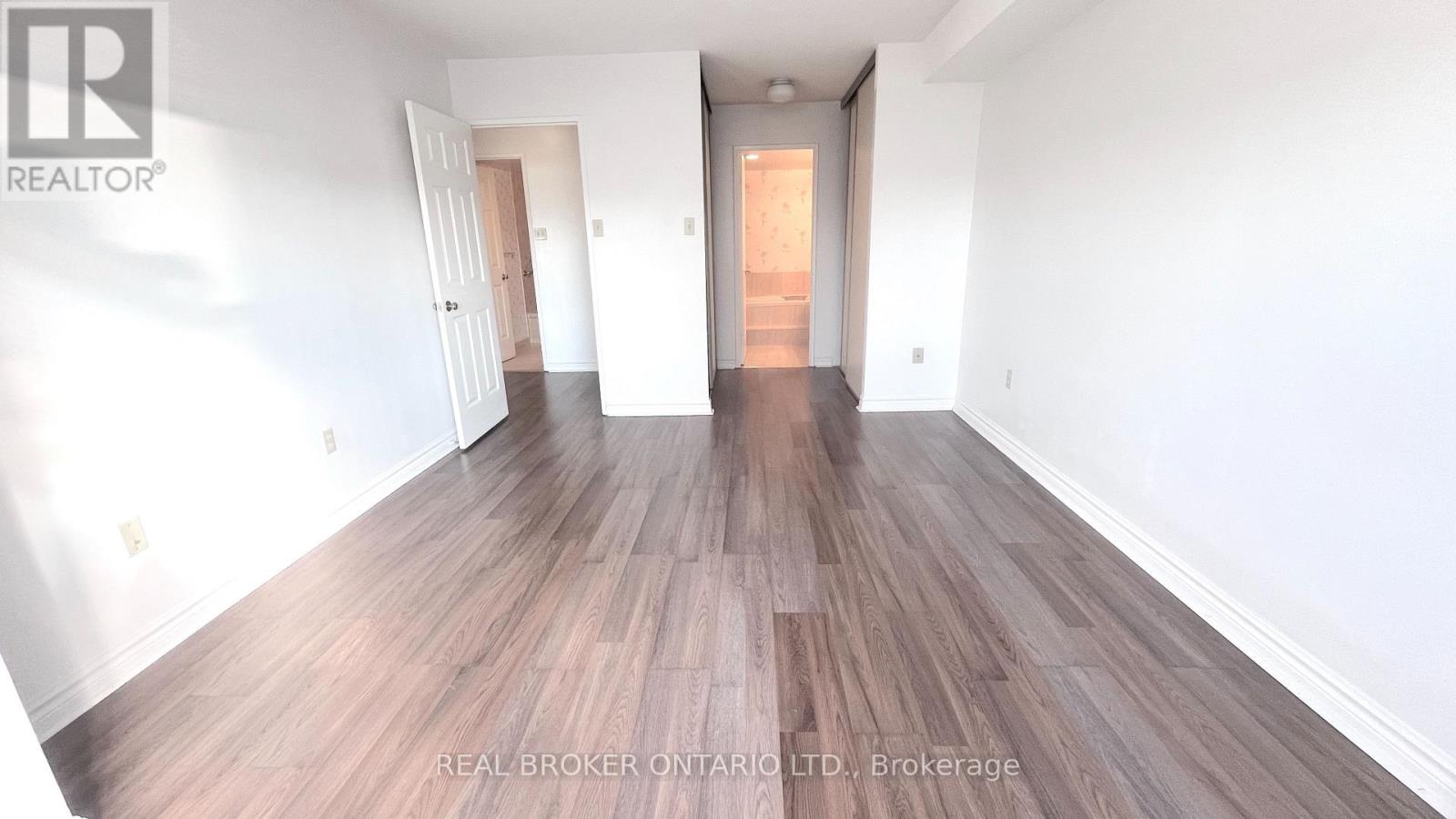 509 - 333 Clark Avenue W Property Photo 14
