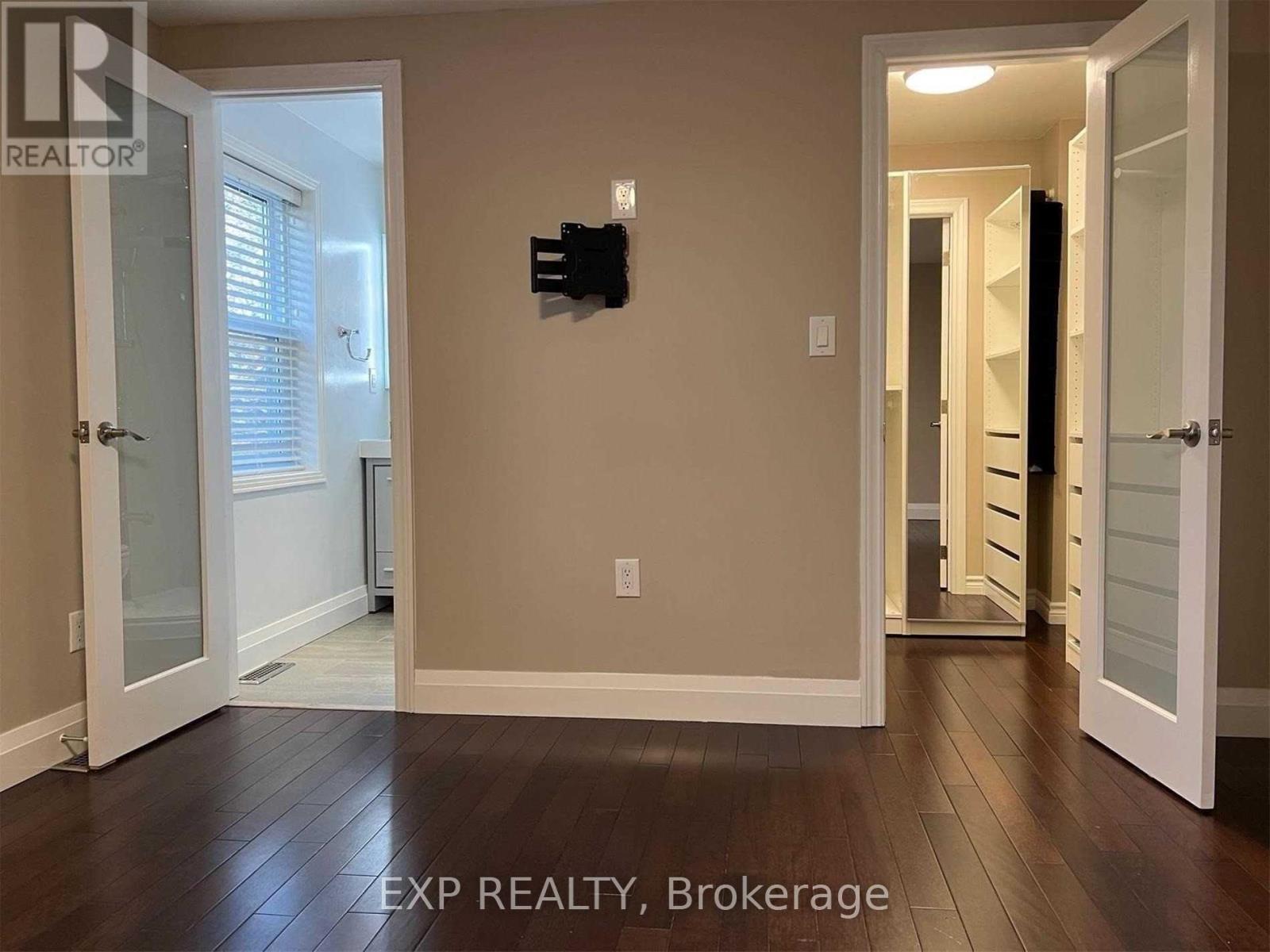 56 - 1776 John Street Property Photo 7