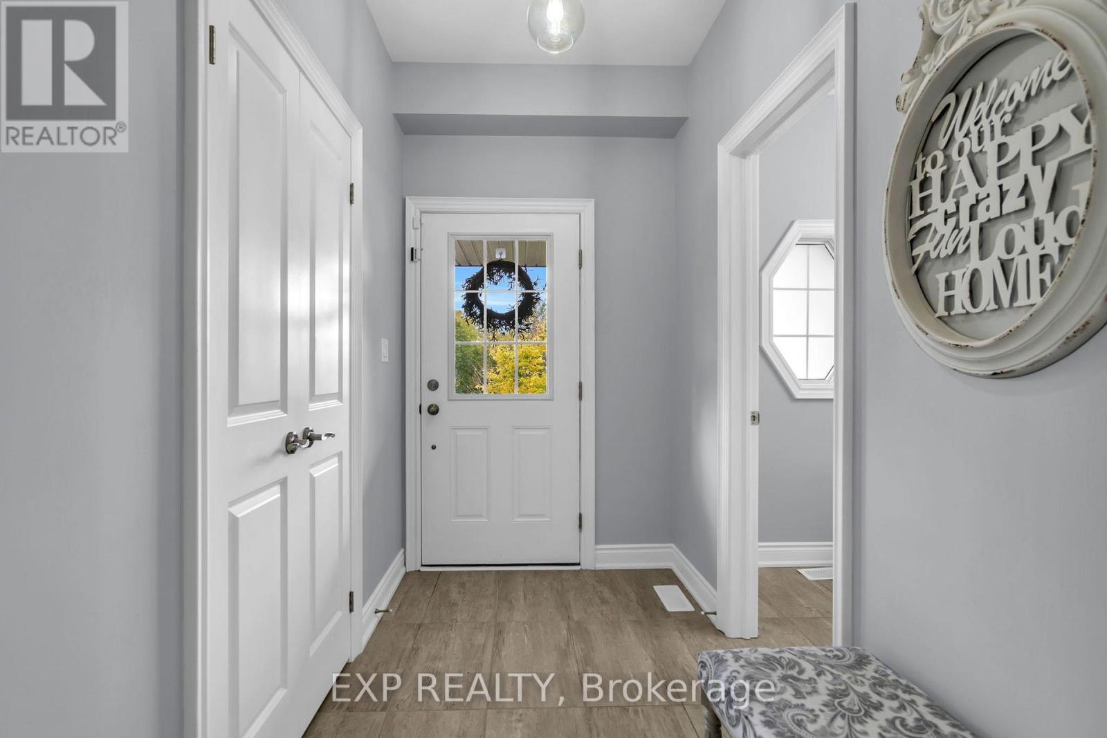 10 Vita Stephanie Court Property Photo 7