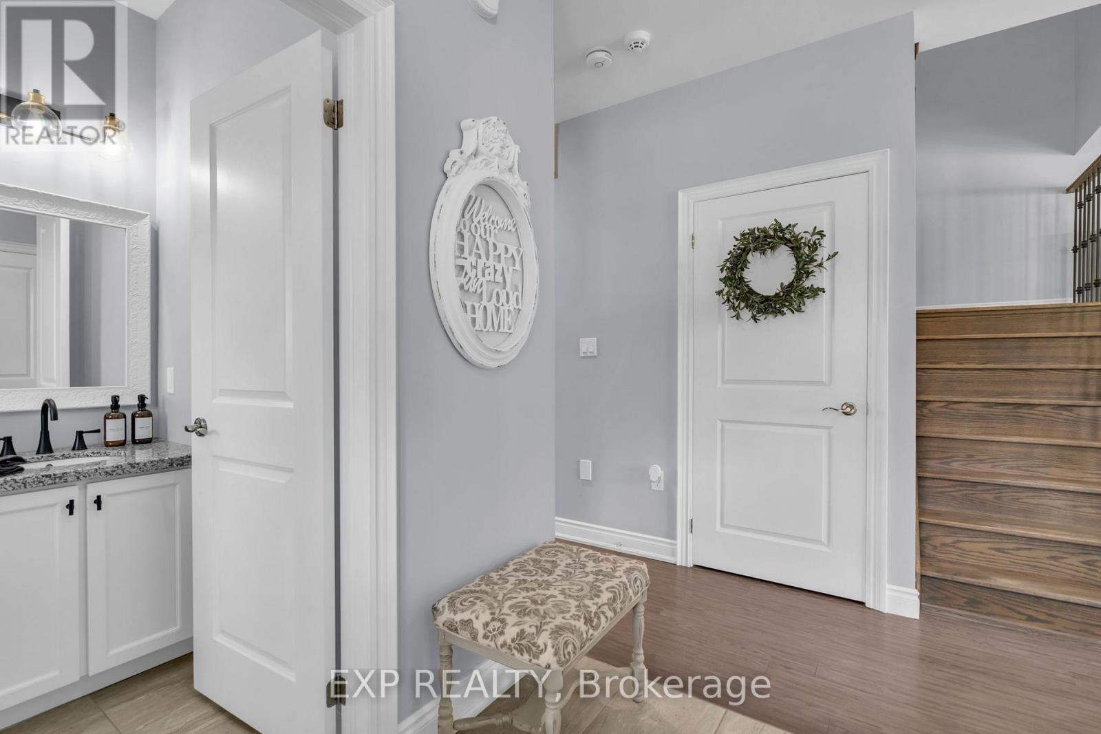 10 Vita Stephanie Court Property Photo 9