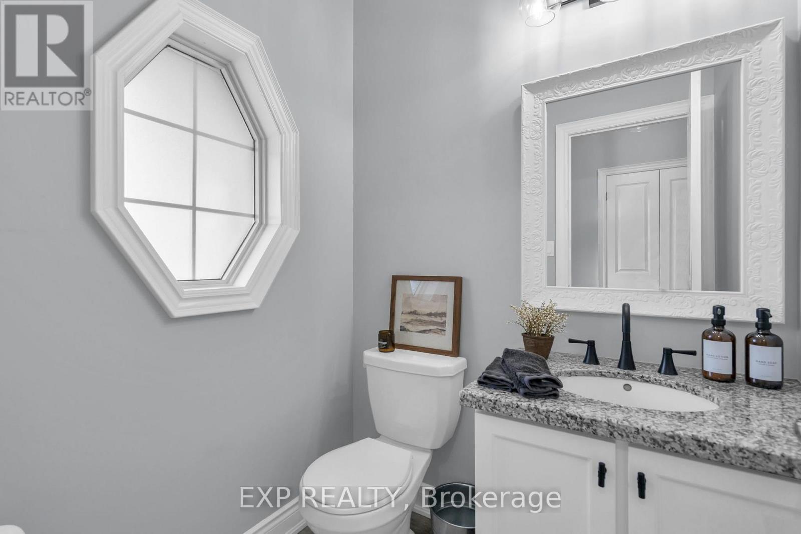 10 Vita Stephanie Court Property Photo 10
