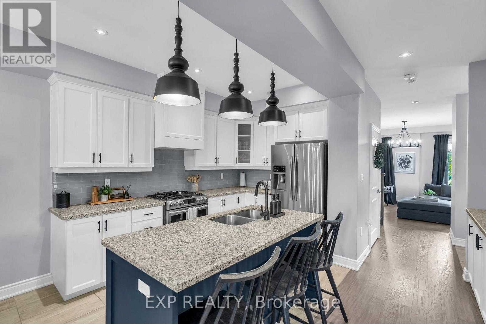10 Vita Stephanie Court Property Photo 19