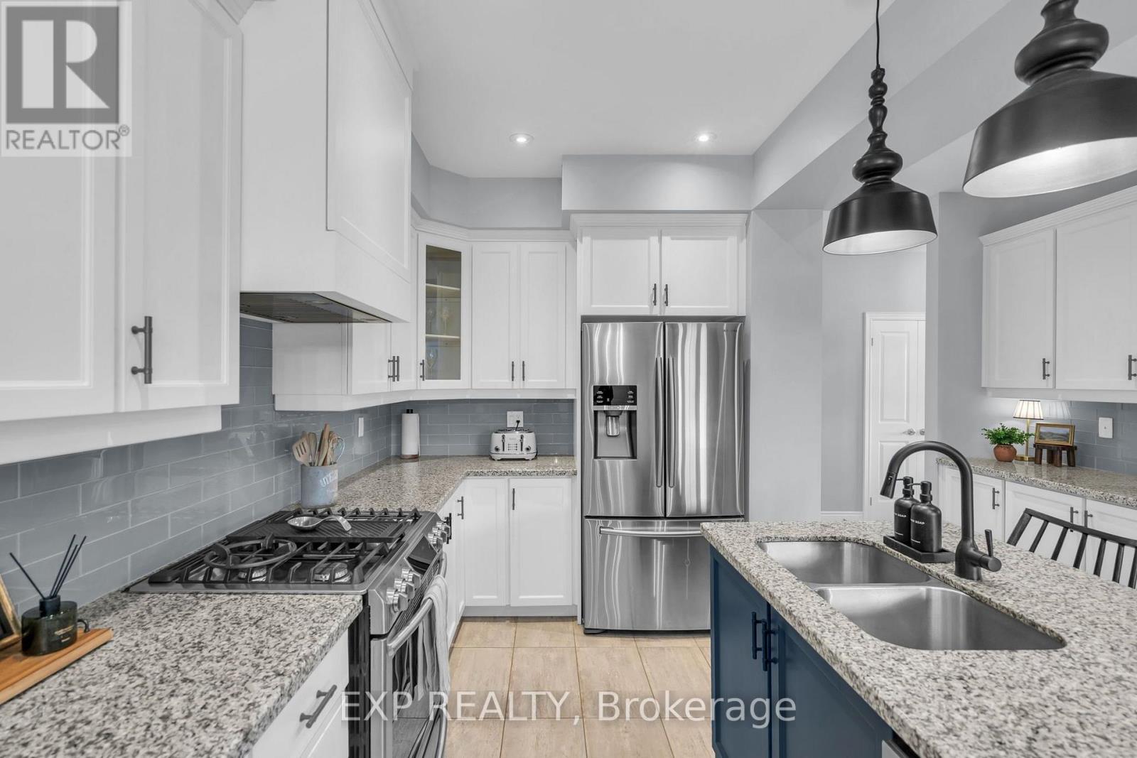 10 Vita Stephanie Court Property Photo 21