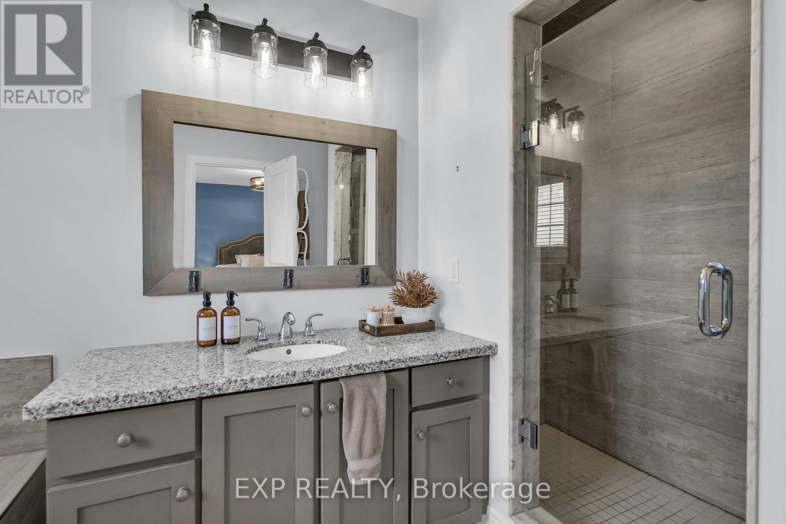 10 Vita Stephanie Court Property Photo 37