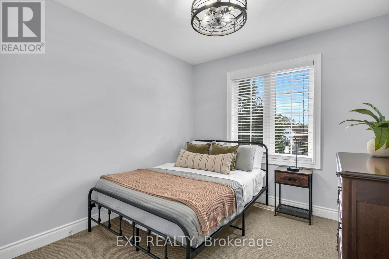 10 Vita Stephanie Court Property Photo 39