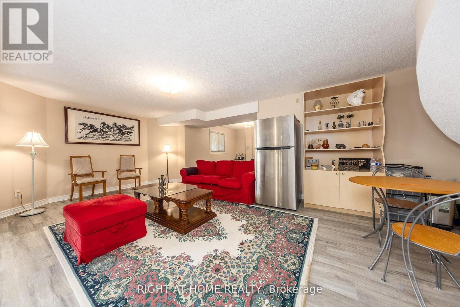 27 Addison Street Property Photo 40