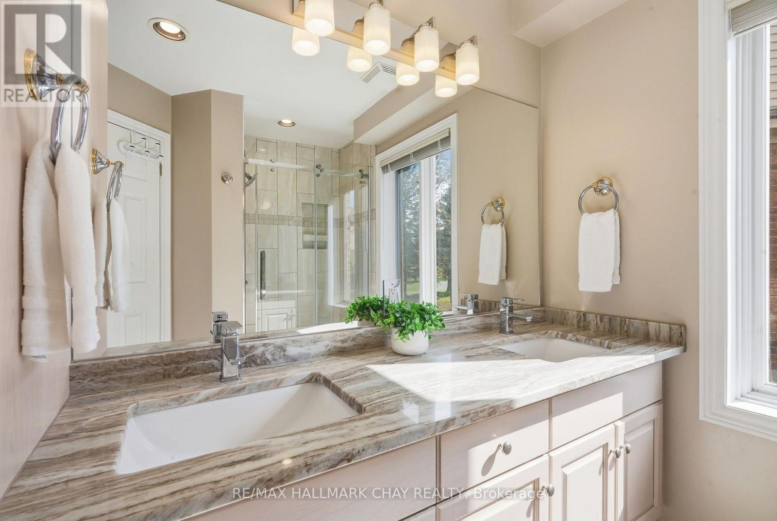 9 La Costa Court Property Photo 11