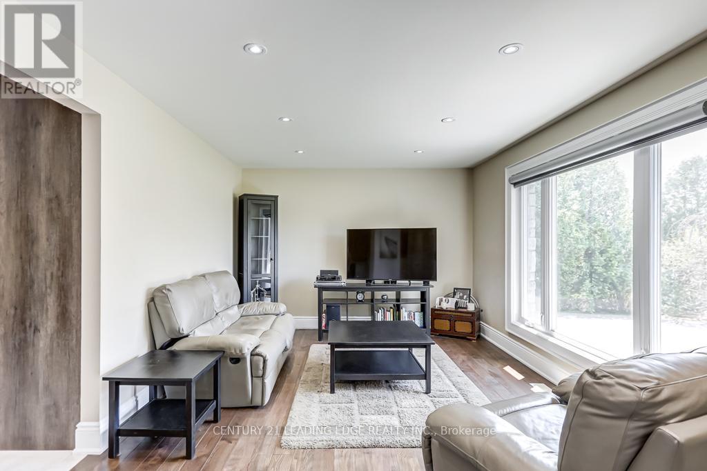 3 Haley Drive Property Photo 6