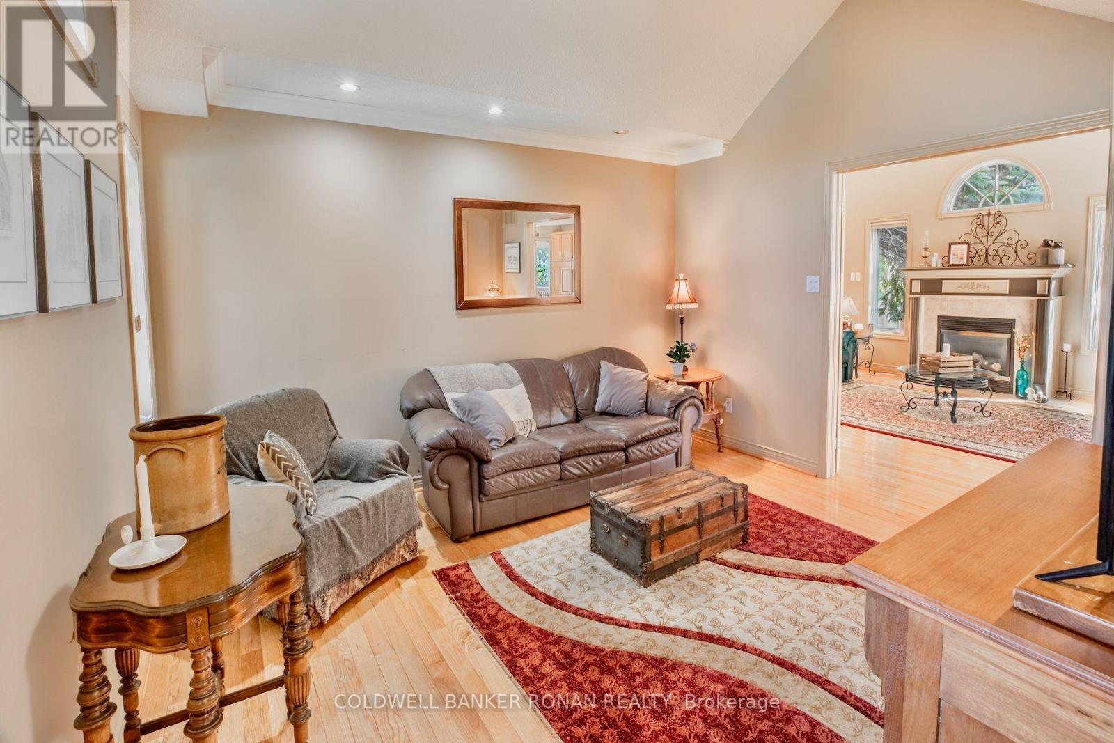 9 Fortuna Circle Property Photo 15